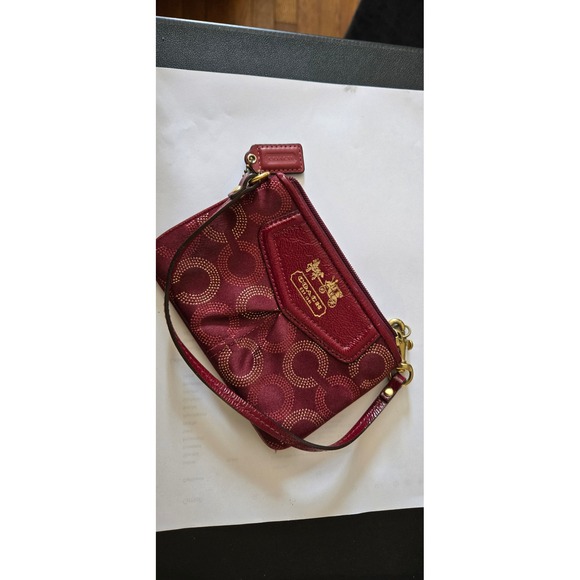 Coach Optic C Dotted Logo Wristlet Burgundy Red Canvas Gold Horse Carriage Pouch - Picture 2 of 2